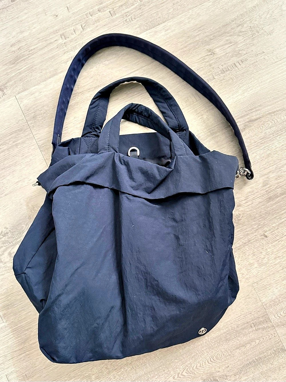 Lululemon On My Level Bag 19L Tote in Blue